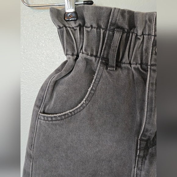Vervet | Gray Paper Bag High Rise Denim Shorts Size XS - Picture 6 of 11